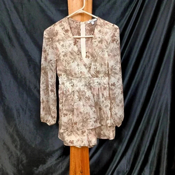 Papaya Pants - Long sleeve size small jumpsuit floral papaya brand